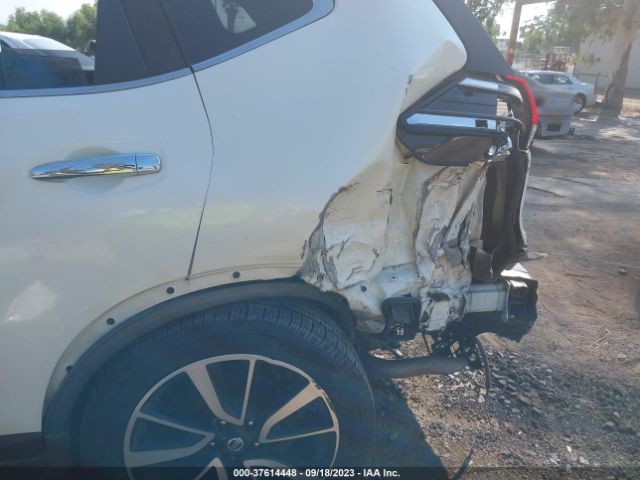 JN8AT2MT4HW399228 Nissan Rogue Sl