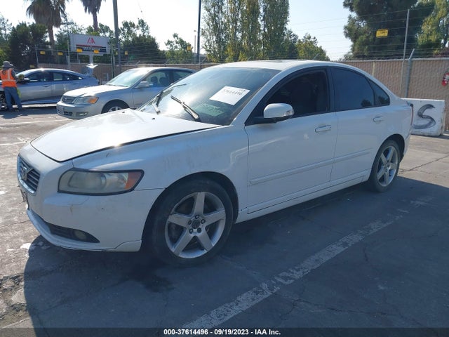 2008 VOLVO S40 2.4L VIN: YV1MS390682375949