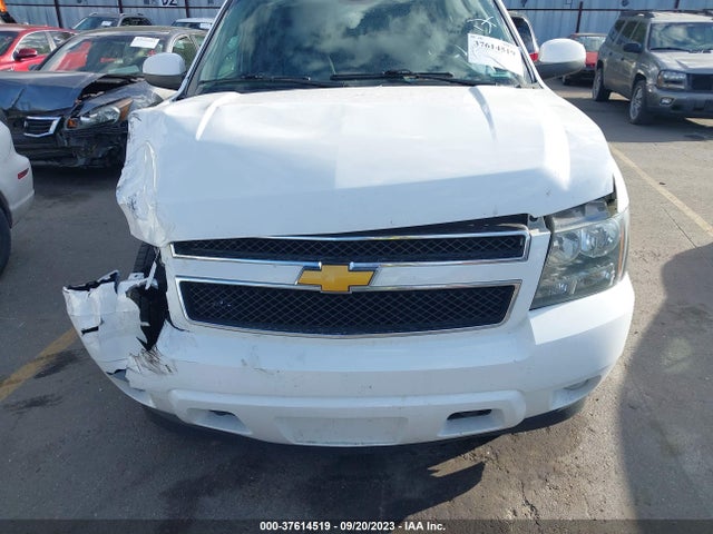 Chevrolet Suburban Lt 2014 1GNSKJE79ER224330 Image 12