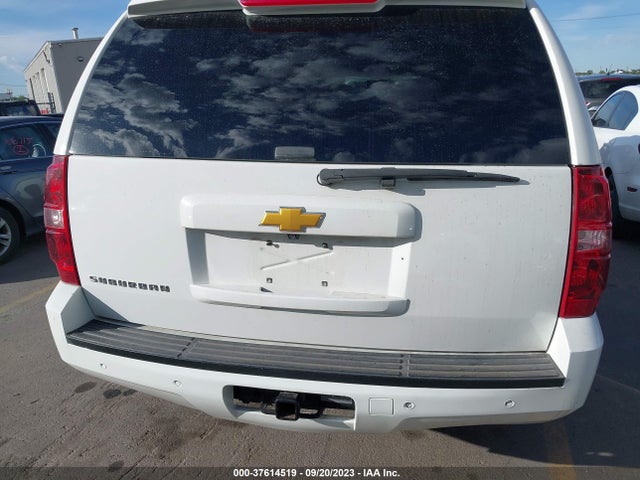 Chevrolet Suburban Lt 2014 1GNSKJE79ER224330 Image 16