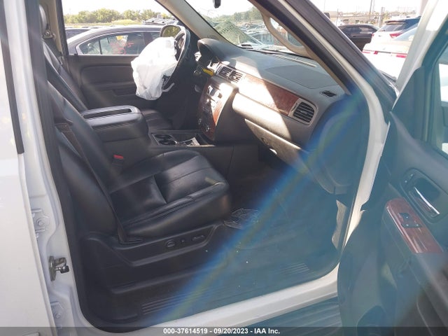 Chevrolet Suburban Lt 2014 1GNSKJE79ER224330 Image 5