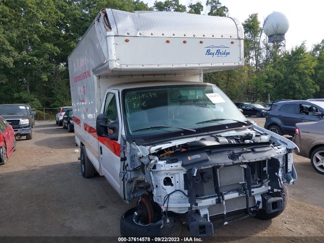 2019 Ford E-350, VIN: 1FDWE3F64KDC38496