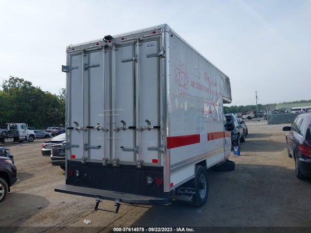 2019 Ford E-350, VIN: 1FDWE3F64KDC38496