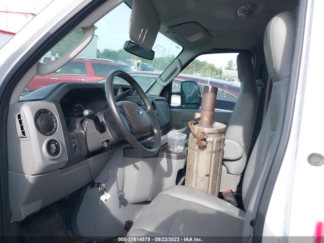 2019 Ford E-350, VIN: 1FDWE3F64KDC38496