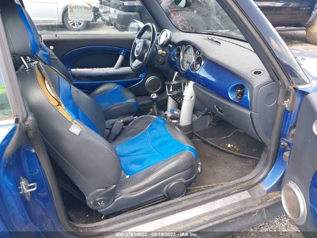 2006 MINI COOPER CONVERTIBLE S VIN: WMWRH33566TF86591
