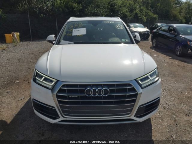 WA1BNAFY1J2129751 Audi Q5 Premium Plus