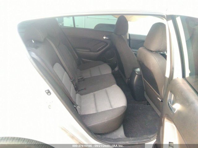 KNAFX5A80G5617738 KIA Forte 5-door Ex