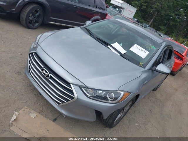 Hyundai ELANTRA SE 2017 5NPD74LF8HH051930 Image 2