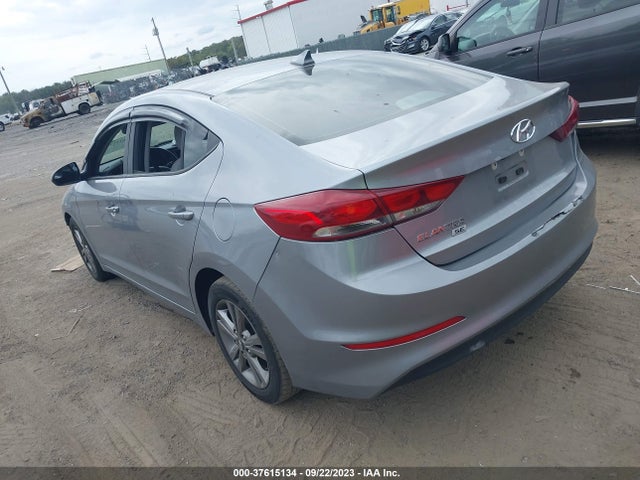 Hyundai ELANTRA SE 2017 5NPD74LF8HH051930 Image 3