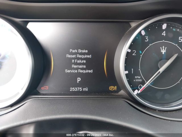 2022 MASERATI LEVANTE ZN661YUS1NX382036 Photo 6