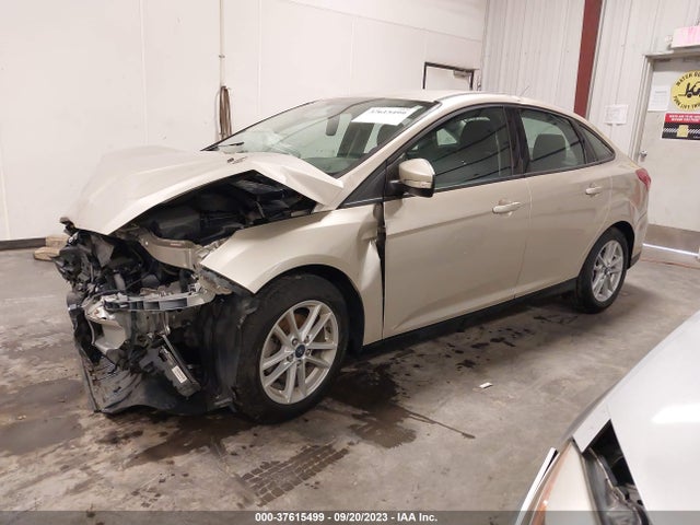 Ford FOCUS SE 2018 1FADP3F25JL312098 Image 2
