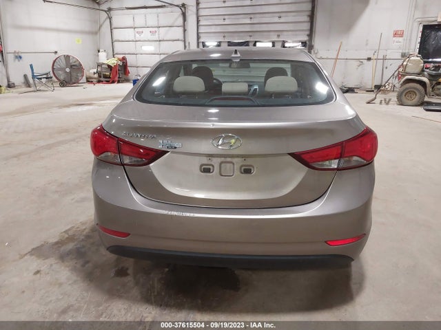 Hyundai ELANTRA SE 2016 5NPDH4AE7GH721344 Image 16