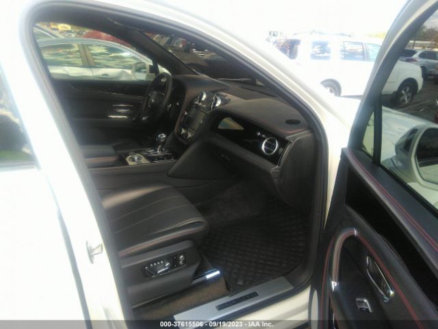 SJAAM2ZV5KC024946 Bentley Bentayga V8