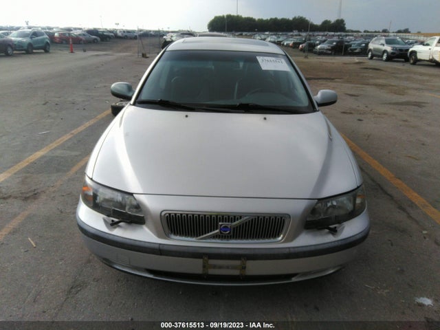 2002 VOLVO V70 VIN: YV1SW61R721261169