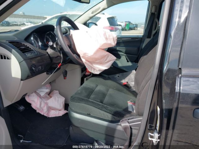 2C4RDGBG2KR796810 Dodge Grand Caravan Se