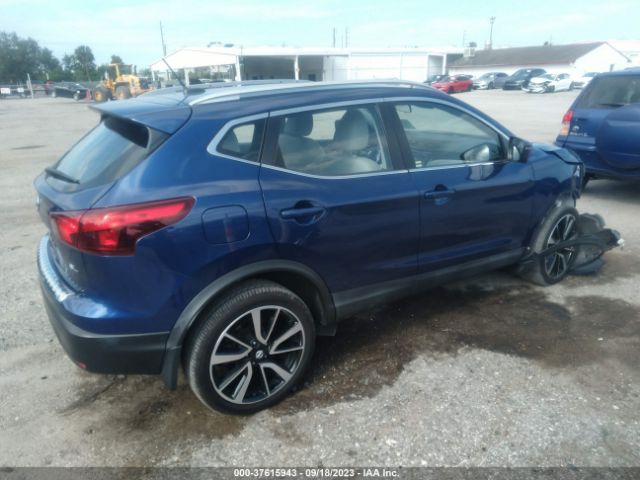 JN1BJ1CPXJW100600 Nissan Rogue Sport Sl