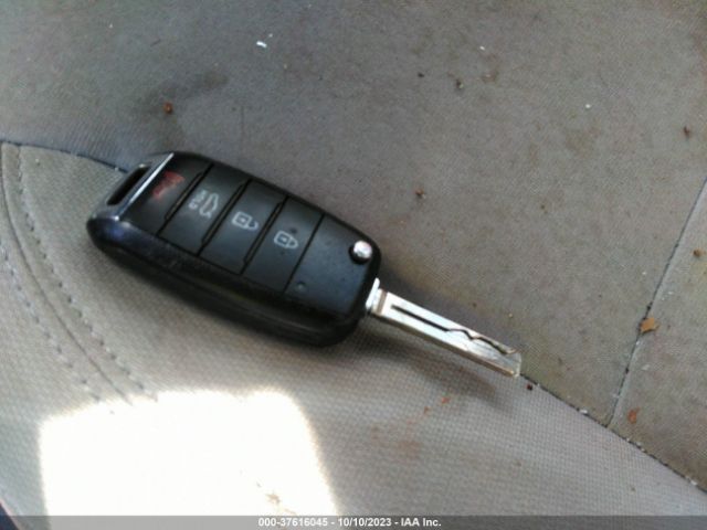 KNAGM4A71F5597271 KIA Optima Lx