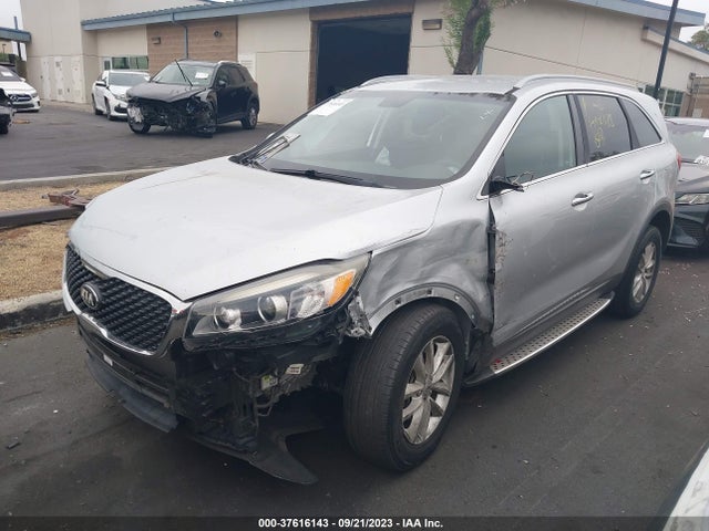 KIA SORENTO LX 2016 5XYPG4A34GG165905 Image 2