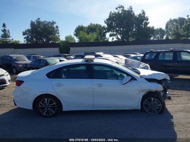 3KPF24AD8PE617550 KIA Forte Lxs