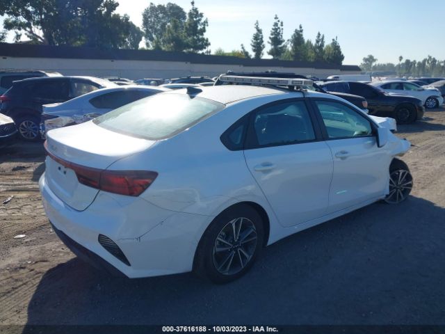 3KPF24AD8PE617550 KIA Forte Lxs