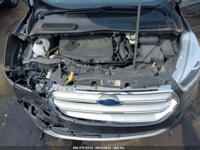 1FMCU9GD1HUC38003 Ford ESCAPE SE