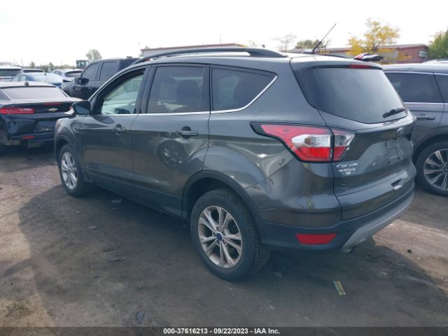 1FMCU9GD1HUC38003 Ford ESCAPE SE