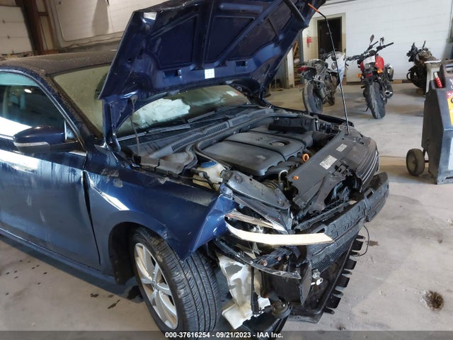 2013 VOLKSWAGEN JETTA SEDAN SE W/CONVENIENCE/SUNROOF VIN: 3VWDP7AJ1DM407645