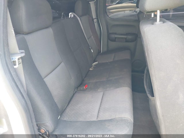 2011 CHEVROLET SILVERADO 1500 LS VIN: 1GCRCREA2BZ104721