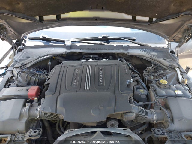 2016 JAGUAR XF SAJBD4BV4GCY21058 Photo 9