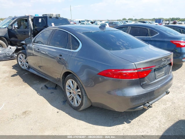 2016 JAGUAR XF SAJBD4BV4GCY21058 Photo 2