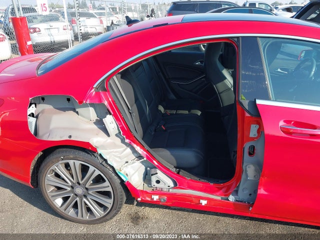 WDDSJ4EB2HN398968 Mercedes-Benz CLA 250