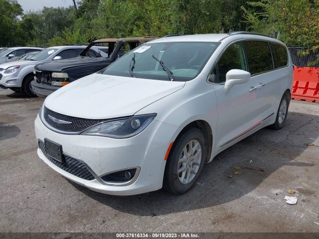 Chrysler Pacifica Touring L 2020 2C4RC1BG2LR125154 Image 2