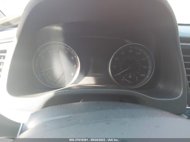 2017 HYUNDAI ELANTRA SE VIN: 5NPD84LF2HH077520