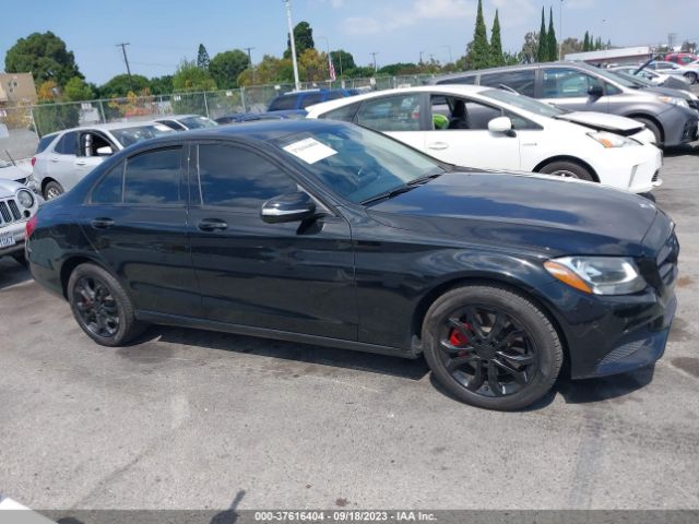 55SWF4JB4FU076216 Mercedes-Benz C-class C 300