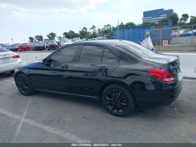 55SWF4JB4FU076216 Mercedes-Benz C-class C 300