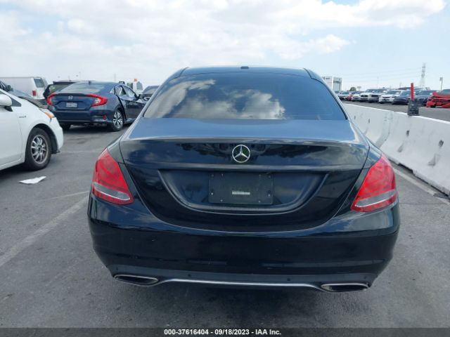 55SWF4JB4FU076216 Mercedes-Benz C-class C 300