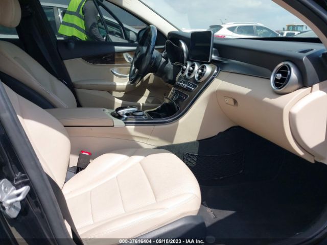 55SWF4JB4FU076216 Mercedes-Benz C-class C 300