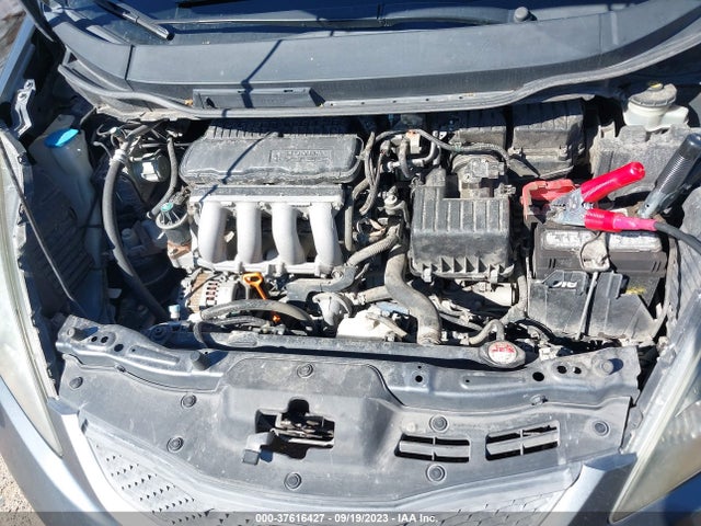 2013 HONDA FIT VIN: JHMGE8H39DC014558