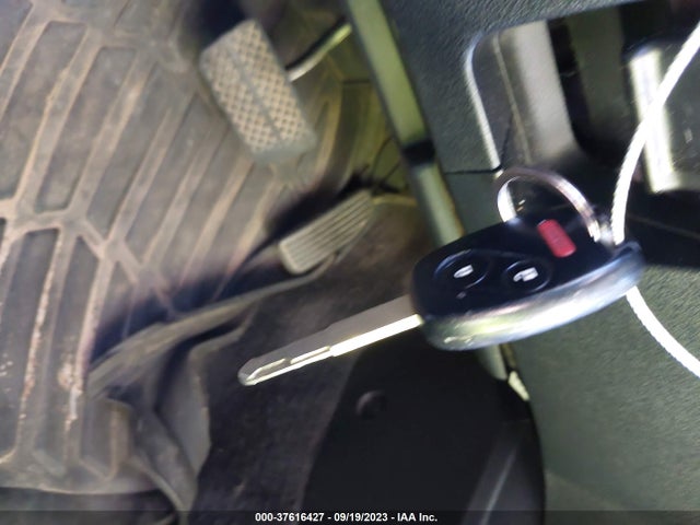 2013 HONDA FIT VIN: JHMGE8H39DC014558