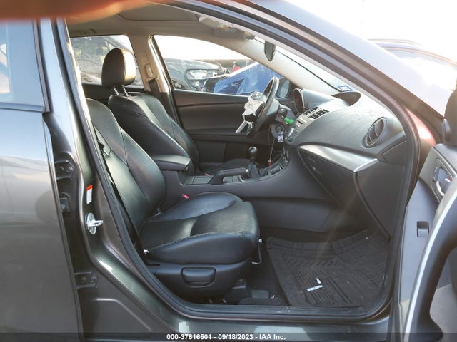 2010 MAZDA MAZDA3 S GRAND TOURING VIN: JM1BL1H52A1131030