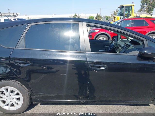 Toyota Prius V Two/three/five 2014 JTDZN3EU8EJ012145 Image 14