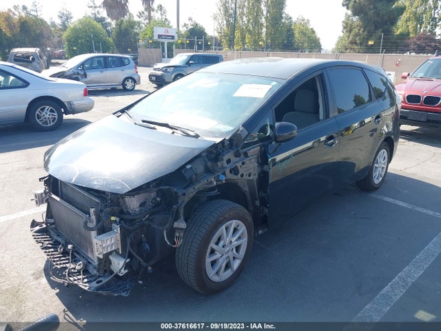 Toyota Prius V Two/three/five 2014 JTDZN3EU8EJ012145 Image 2
