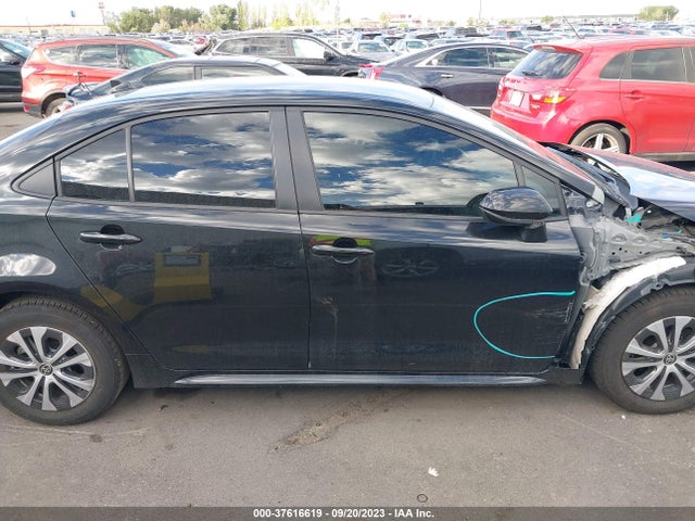 Toyota Corolla Hybrid Le 2022 JTDEAMDE0NJ059308 Image 12
