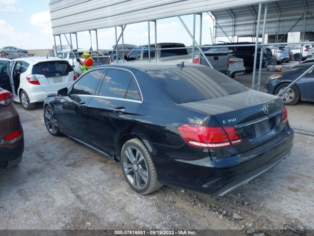 2016 MERCEDES-BENZ E-CLASS WDDHF5KBXGB260780 Photo 2