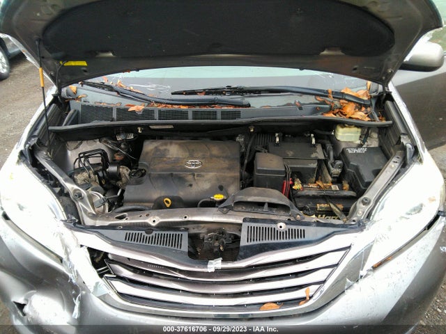 Toyota SIENNA LE 2015 5TDKK3DC0FS624850 Image 10