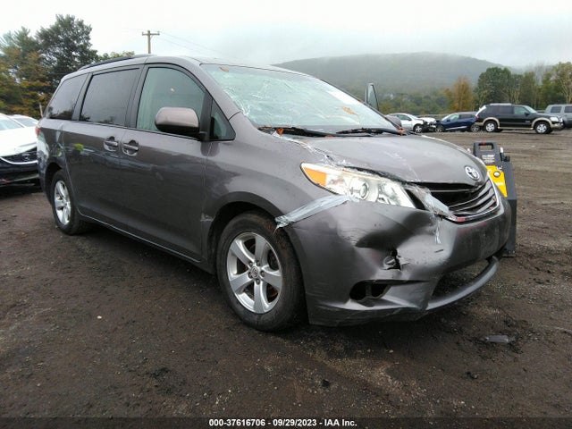 Toyota SIENNA LE 2015 5TDKK3DC0FS624850 Image 6