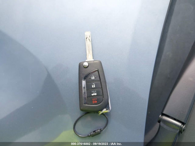 2021 TOYOTA COROLLA LE VIN: 5YFEPMAE7MP186408