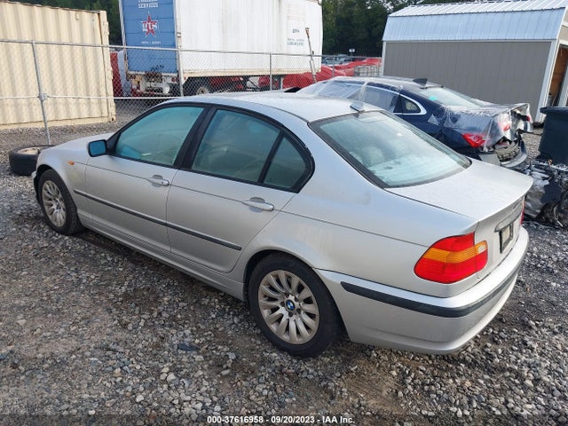2004 BMW 3 SERIES WBAEV33434KR27766 Photo 2