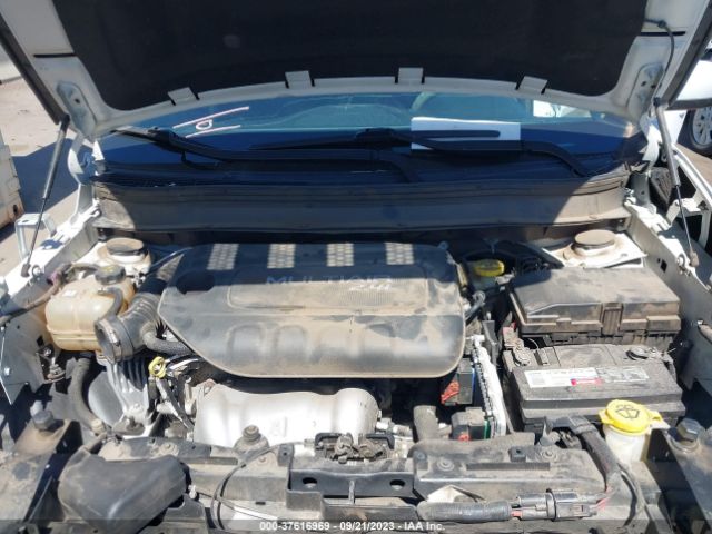 1C4PJLCB4GW230464 Jeep Cherokee Latitude