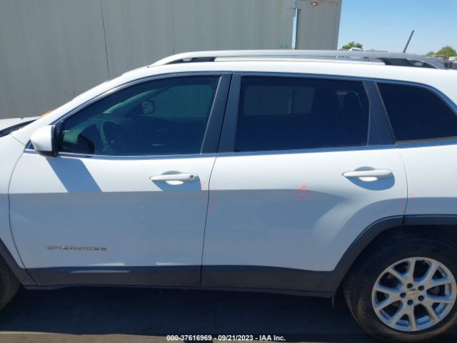 1C4PJLCB4GW230464 Jeep Cherokee Latitude